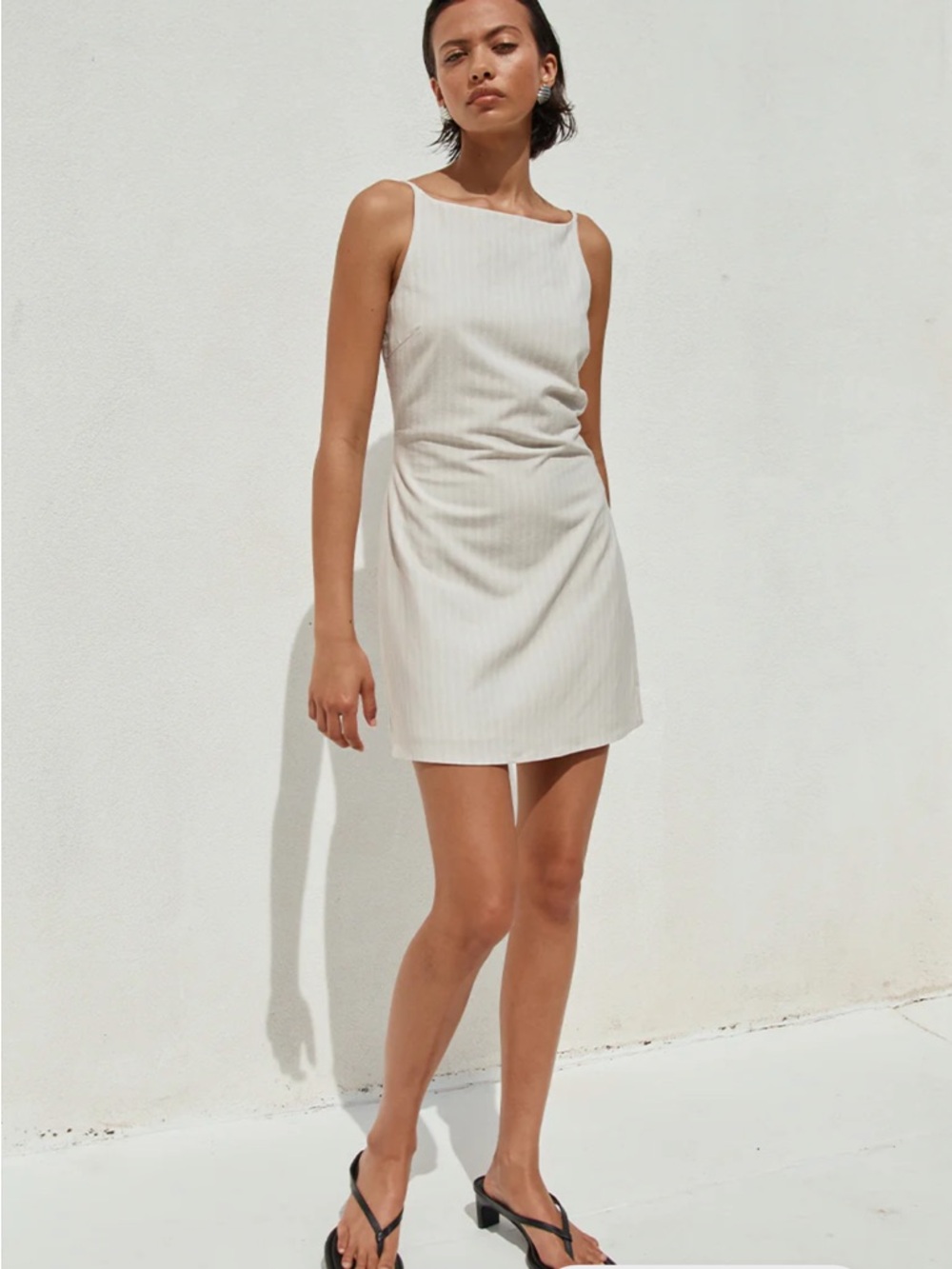 NWT SEVEN WONDERS
HEATHER MINI DRESS - STONE PINSTRIPE Cutout Size Medium fits 6